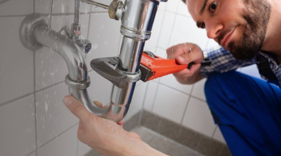 Professional expert plumbing services in Fenton, IA